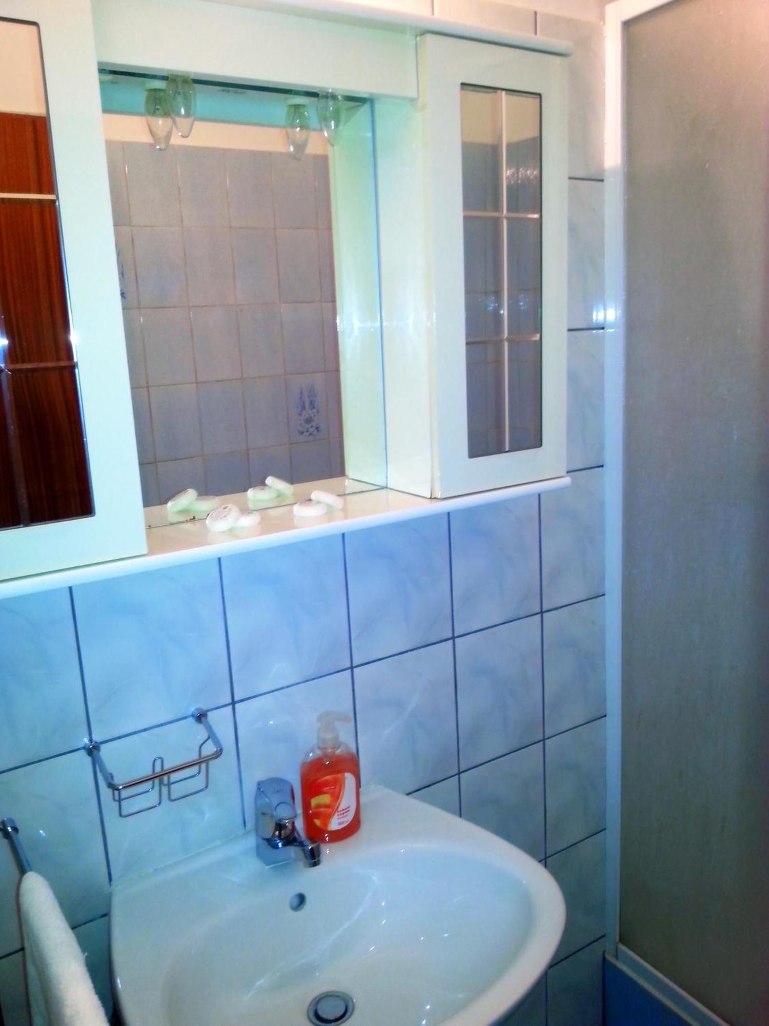 Apartments And Rooms Mare-Monti Starigrad Paklenica Kamer foto