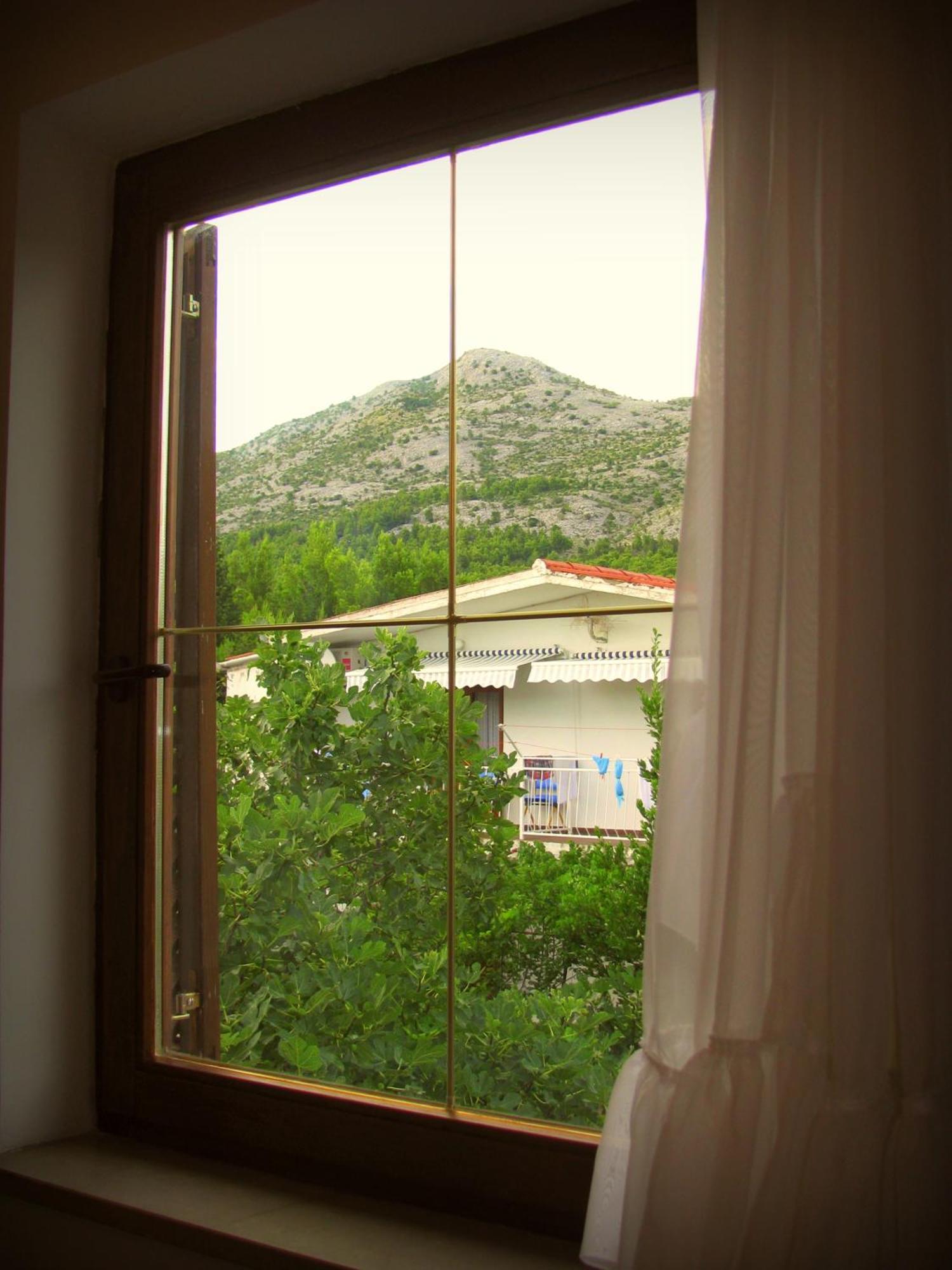 Apartments And Rooms Mare-Monti Starigrad Paklenica Kamer foto