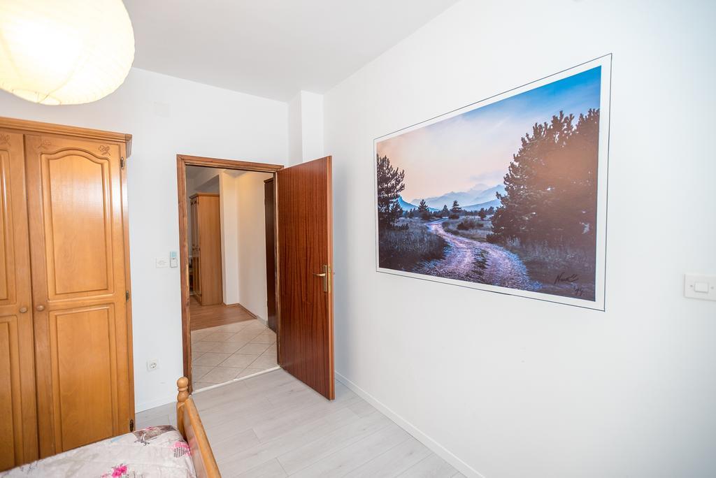 Apartments And Rooms Mare-Monti Starigrad Paklenica Buitenkant foto